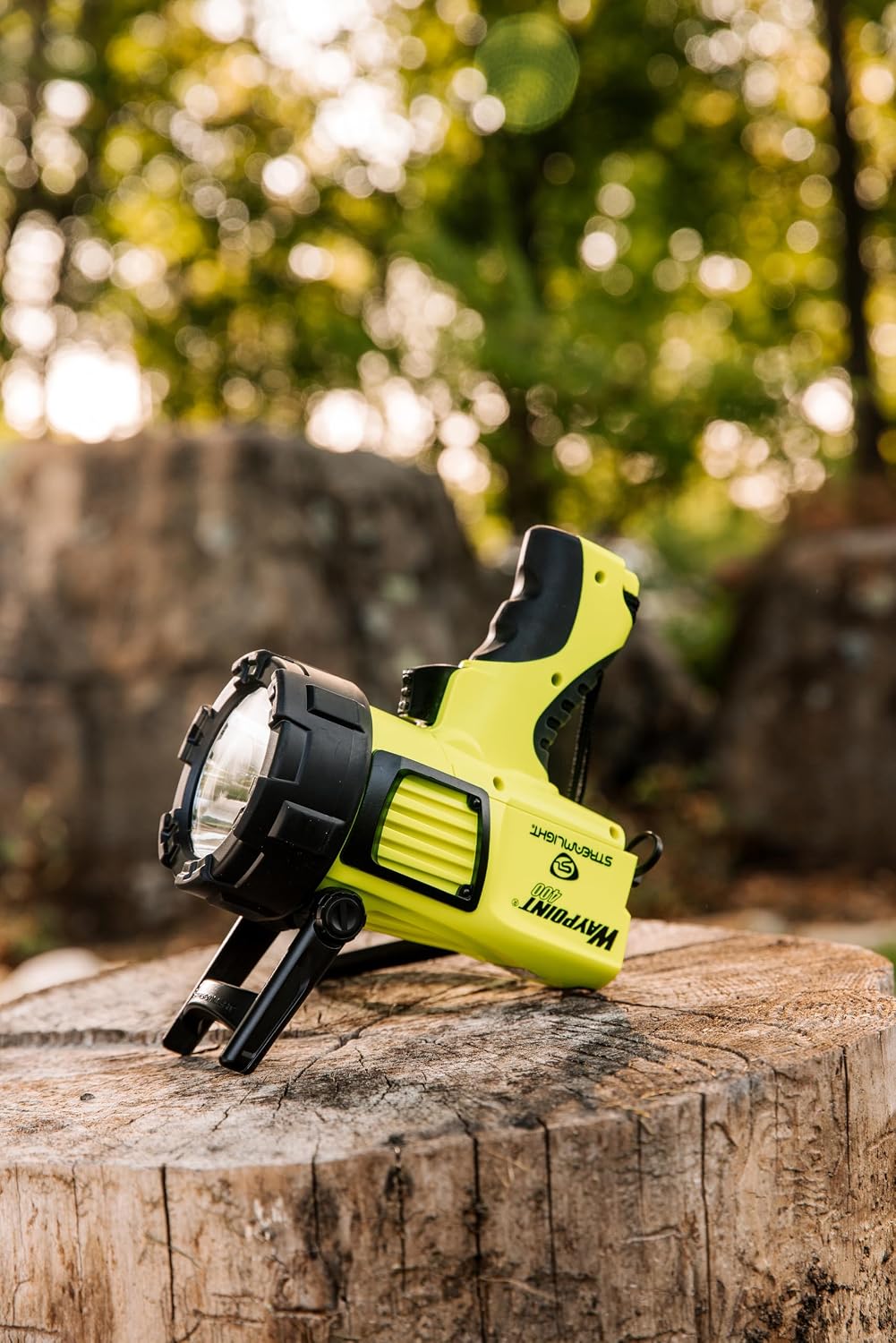 Streamlight 44910 WayPoint 400 1400-Lumen 400,000-Candela Rechargeable Handheld LED Spotlight for Outdoor, Marine, and Emergency Use, Yellow - Image 7