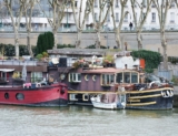 Houseboats and Yachts: Key Differences Before You Buy